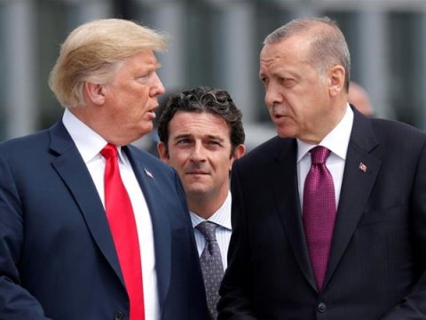 Ərdoğan Trampın köməkçisinə acıqlandı