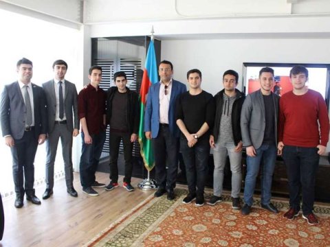 Koreyada oxuyan azərbaycanlı gənc: “Təhsilimi Avropada davam etdirmək istəyirəm” - FOTOLAR