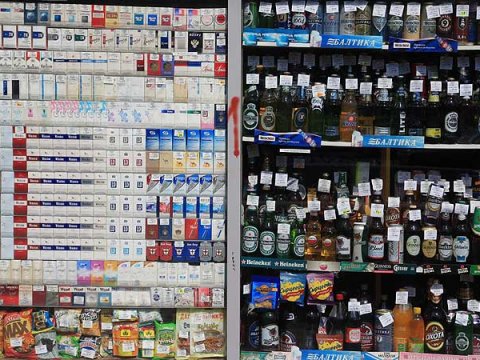 Gələn aydan energetik içkilər və siqaret bahalaşacaq - Aksiz vergisi tətbiq olundu 