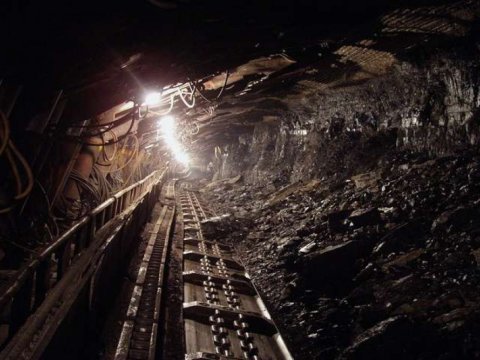 20 şaxtaçı torpaq altında qalıb