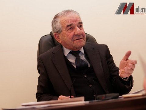 Qarabağ söhbəti: “Səni görüm parlamentdə sətəlcəm olasan, sonra da səsin batsın” - LAYİHƏ