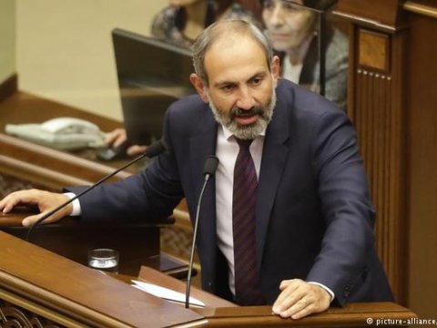 Nikol Paşinyan yenidən baş nazir se&ccedil;ildi