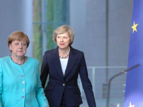 Merkel Brexit-lə bağlı g&uuml;zəştə getmədi