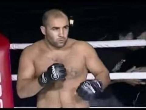 Azərbaycanın MMA döyüşçüsü qripdən öldü