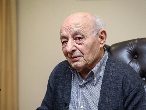 Ömər Eldarov Rəsulzadənin hansı heykəlini hazırlayıb? - Heykəltəraşdan AÇIQLAMA   