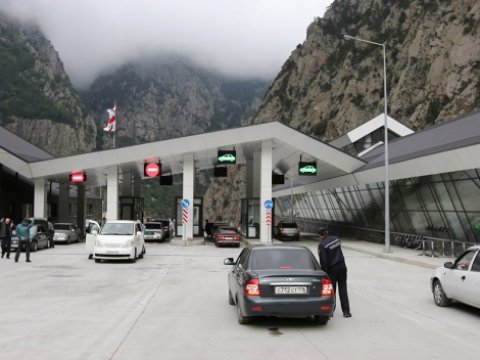 Rusiya və Gürcüstan razılaşdı - Ermənistan nəqliyyat blokadasından çıxır