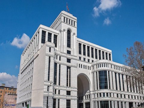 Yerevan Azərbaycanın xəbər agentliyini akkreditasiyadan keçirdi