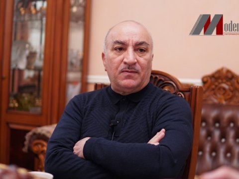 Qalstuksuz həmsöhbət - “Evdə tək olanda ac qalıram, heç çay da dəmləyə bilmirəm” - LAYİHƏ