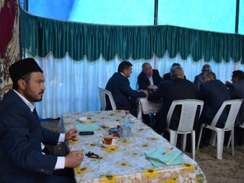Yas məclisini idarə edən molla pul almalıdırmı?   