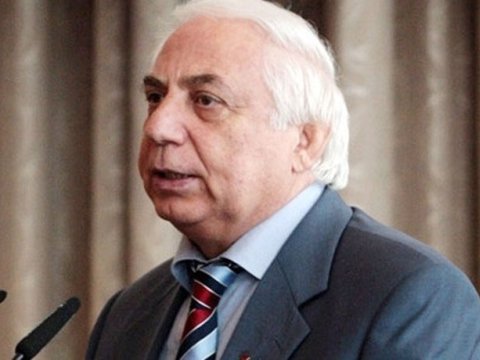 Hadi Rəcəbli: “Xocalı soyqırımı qalıb bir tərəfdə, başqa şeylərlə məşğuldurlar”   