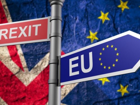 Britaniya h&ouml;kumətini 15 nazir tərk edə bilər &ndash; Brexit-ə g&ouml;rə