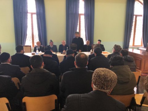 Din xadimlərindən &Ccedil;AĞIRIŞ:&ldquo;Məscidləri siyasi m&uuml;nasibətlərin poliqonuna &ccedil;evirmək olmaz&rdquo; 