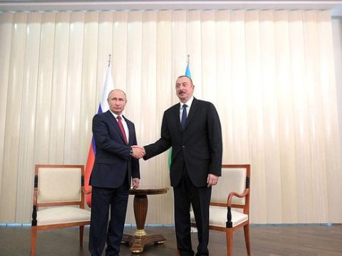 İlham Əliyev Putinlə Vyana görüşünü müzakirə etdi