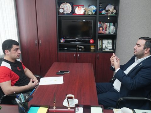 Psixoloq: “Azərbaycan cəmiyyəti kütləvi psixozdan əziyyət çəkir” - MÜSAHİBƏ