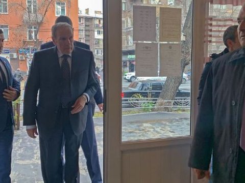 Ermənistanın birinci prezidenti 3 saat sorğu-sual olundu
