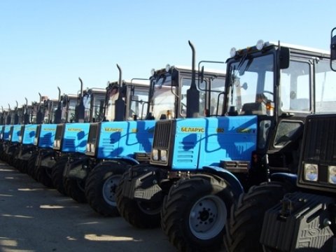 1 ayda dövlət dəstəyi ilə 506 kənd təsərrüfatı texnikası satılıb  