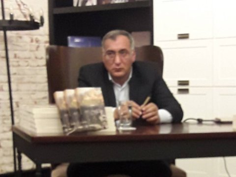 Deputat “Komandir”in təqdimatında Qarabağ naminə birliyə ÇAĞIRDI