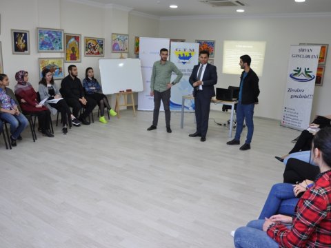 Təhsil Mərkəzi gənclər üçün  3S proqramına start verdi - FOTO  