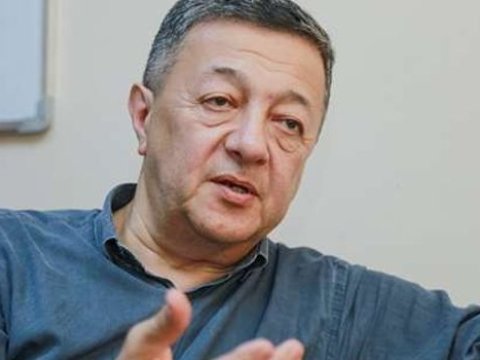 Sosial şəbəklər mətbuatı öz girovuna çeviribsə... Elçin Şıxlı: “Qarşısını almaq mümkünsüzdür...”