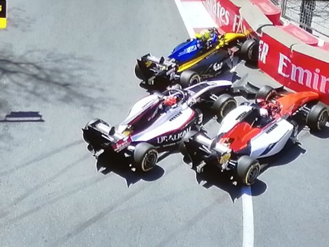 Daha 3 pilot toqquşdu - FORMULA 2