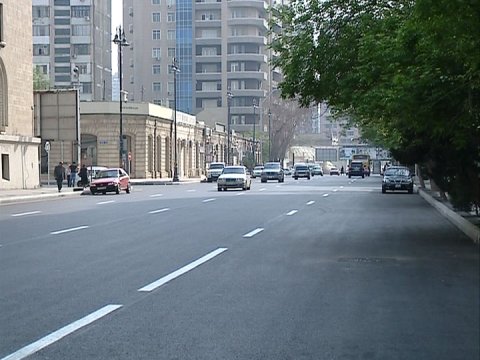 Formula 1-ə görə bağlanan yollar açıldı