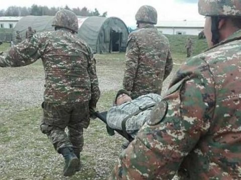 Ermənistan ordusunun hərbçisi başından yaralandı