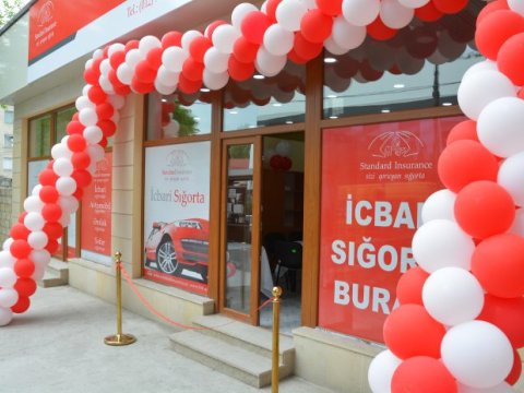 “Standart Sığorta” şirkəti polis işçisini aldadıb  