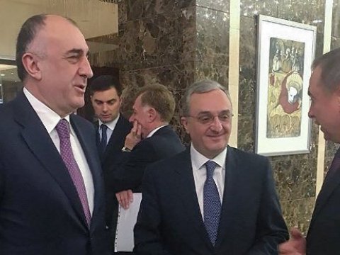Elmar Məmmədyarov erməni həmkarı ilə görüşdü 