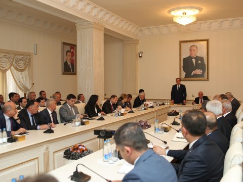 Gəncənin icra başçısı hesabat verdi