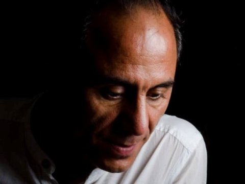 “Məktəbdə fars dilində, evdə Azərbaycan türkçəsində danışmışıq” - Təbrizli şairin uşaqlıq XATİRƏLƏRİ  