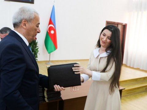 Ekologiya Nazirliyinin əməkdaşları təltif olundu