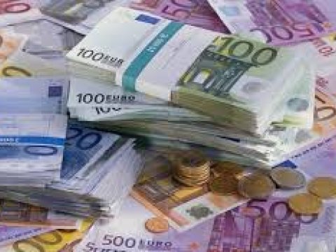 Bu avropa ölkəsi avrodan imtina edir