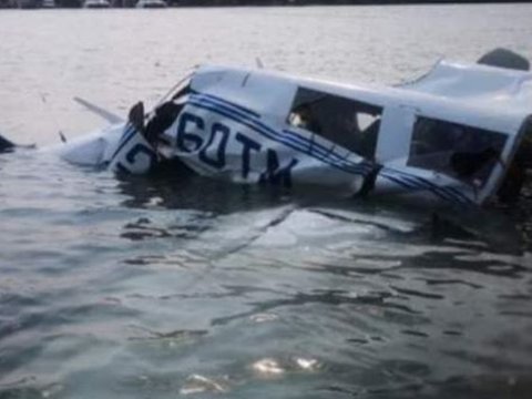 Yüngül mühərrikli  təyyarə  okeana düşdü
