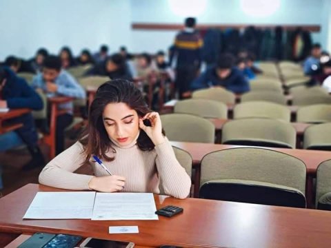 Ali məktəblərdə təqaüd yerlərinin sayı artırılıb  