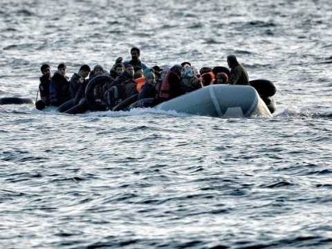 100-ə yaxın qanunsuz miqrant xilas edildi