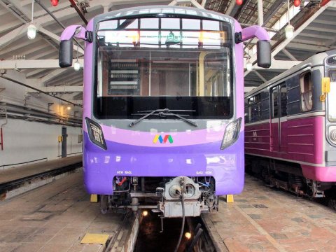 Bakı metrosu yeni qatarlar aldı