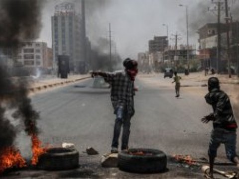 Sudanda ordu nümayişçilərə hücum etdi