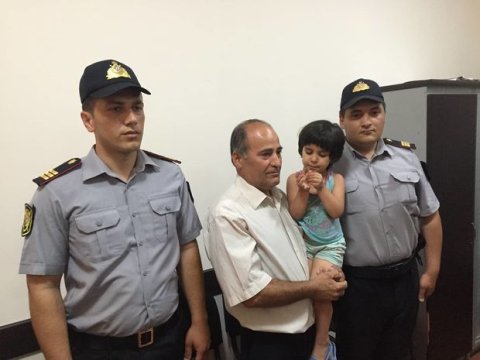3 yaşlı Zəhranın oğurlanmasına görə cinayət işi açıldı