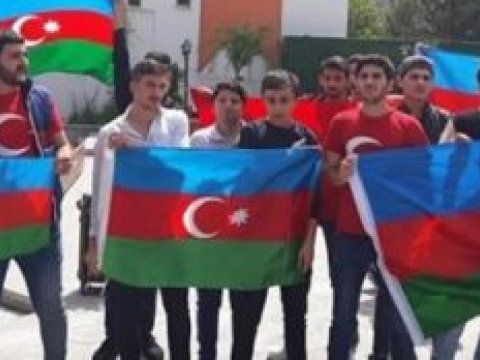 Ermənilərin Qarsa səfəri azərbaycanlı tələbələri ayağa qaldırdı