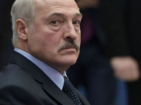 Lukaşenko sinoptiklərdən narazı qalıb: “Onları başa salmaq lazımdır”