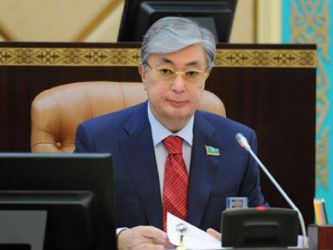 Yeni liderlə köhnə siyasi xəttə davam: Qazaxıstanın yeni törəağası Tokayev oldu
