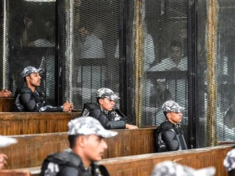 Prezidenti öldürmək istəyən 32 nəfərə ömürlük cəza verildi