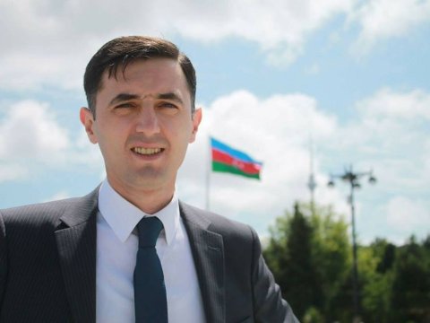 Xalq Hərəkatında rəhbər PROBLEMİ 
