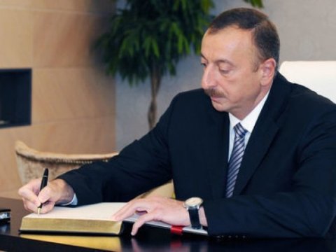 Nazirlik və komitələrdə çalışanların aylıq pul təminatında artım oldu - SİYAHI