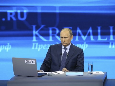 Putin 17-ci dəfə xalqın suallarını cavablandırır