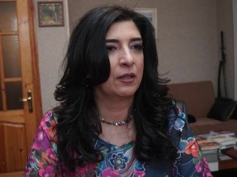 “Prezident kiminlə işləyib-işləməyəcəyinə özü qərar verir” – Deputat Kamilə Əliyeva