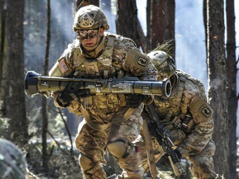 Rəsmi Moskva ABŞ-la İran arasında müharibə başlaya biləcəyini anons etdi