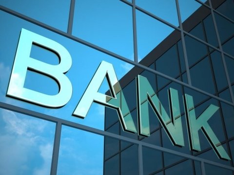 “Bank bir vətəndaşdan 7 faizlə əmanət götürüb, üzərinə 22 faiz qoymaqla digər vətəndaşa kredit kimi təklif edir”