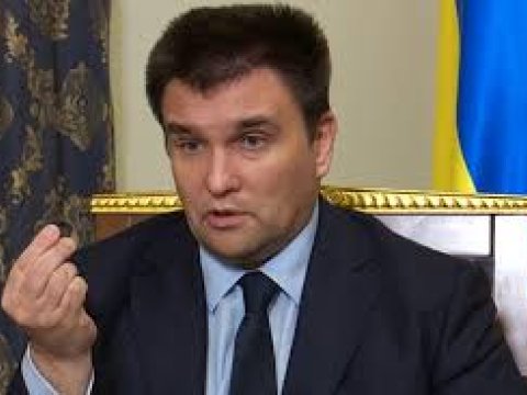 Ukraynalı nazir prezidentdən küsüb