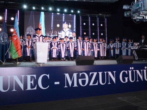 UNEC-də Məzun günü – Məzunlara Avropa universitetlərinin diplomları verildi
